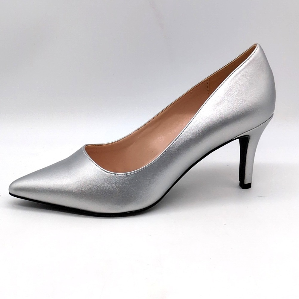 ASHRO Shoes Womens Silver 9.5 Pumps Classic Pointed Toe High Heel Chic NEW